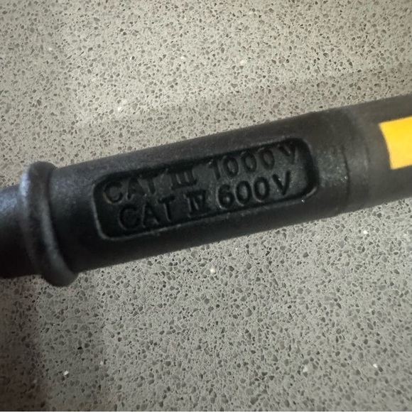 Fluke TL175 TwistGuard Test Leads – Used, Genuine, CAT III 1000V - Picture 5 of 8